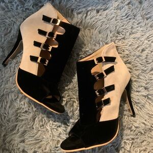 Women’s classic bootie Heels